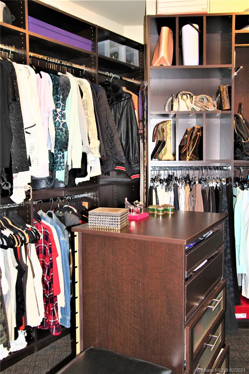 LAS OLAS GRAND CONDO - Residential