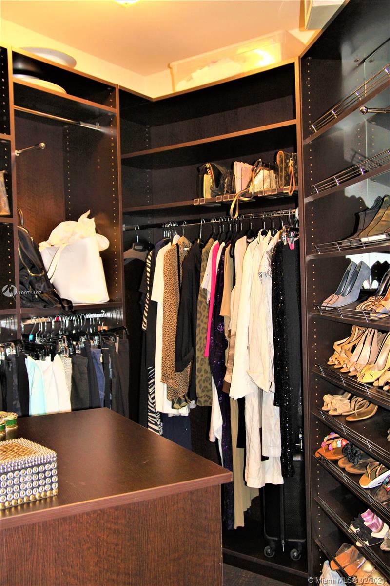 LAS OLAS GRAND CONDO - Residential