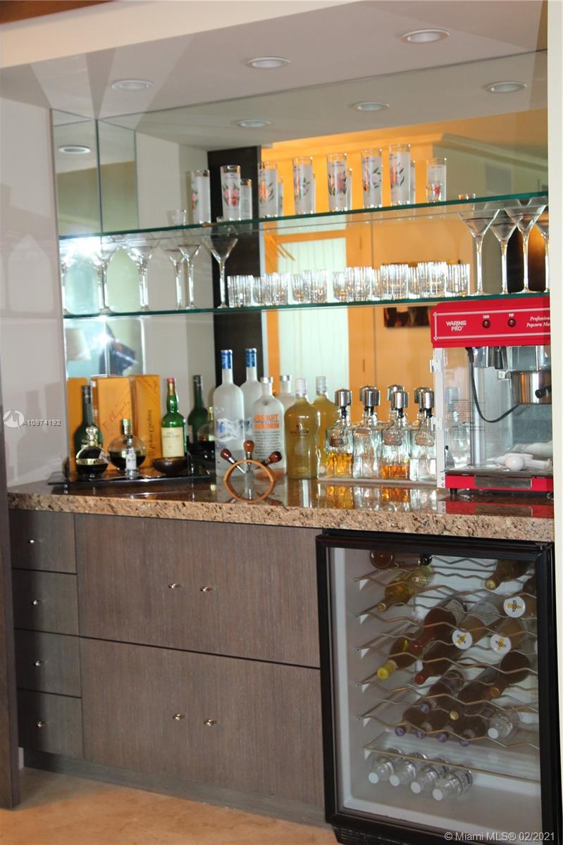 LAS OLAS GRAND CONDO - Residential