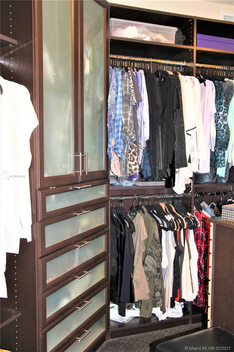 LAS OLAS GRAND CONDO - Residential