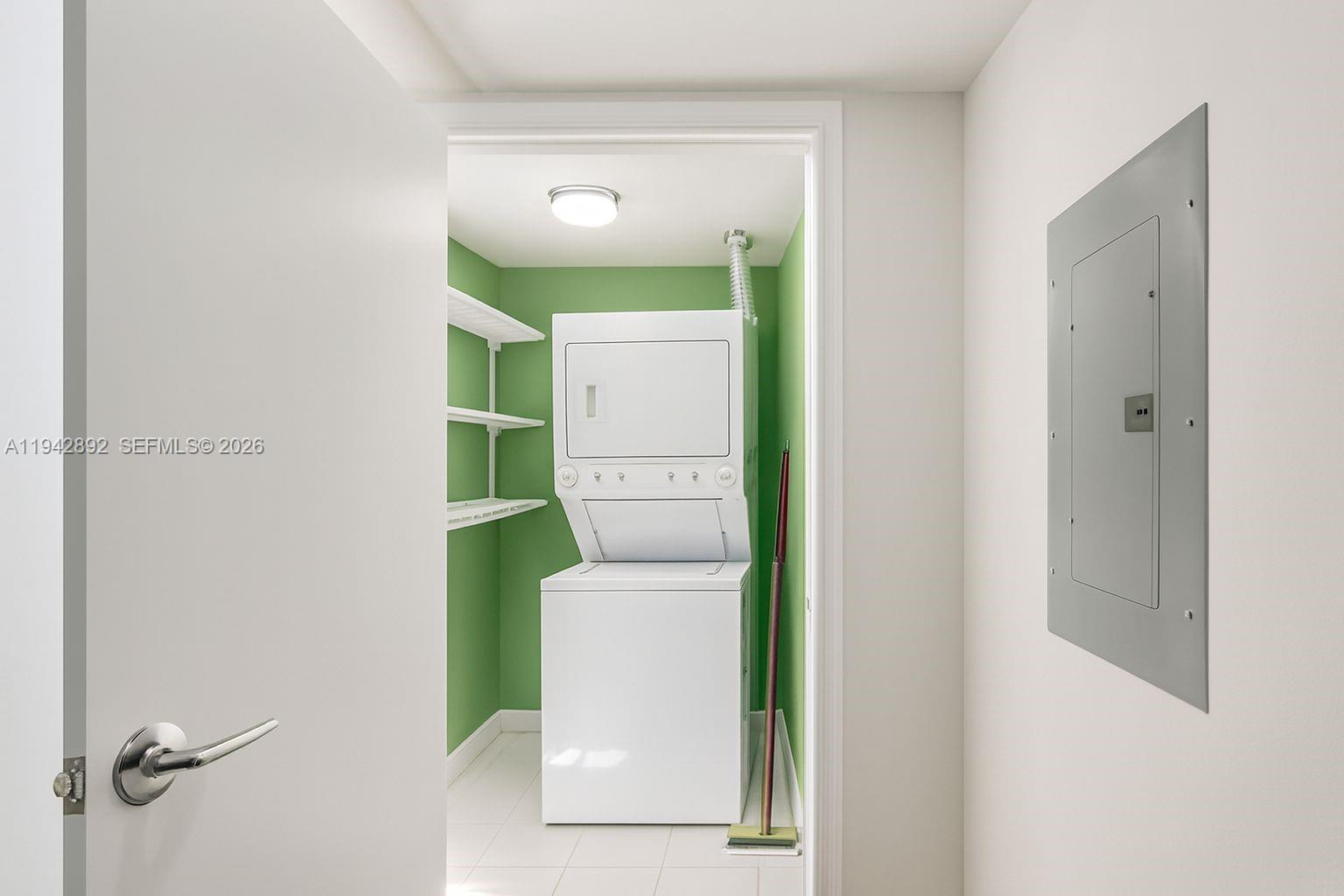 THE BRIDGEWATER CONDO - Residential