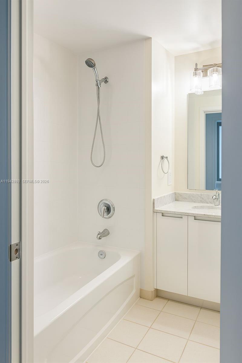 THE BRIDGEWATER CONDO - Residential