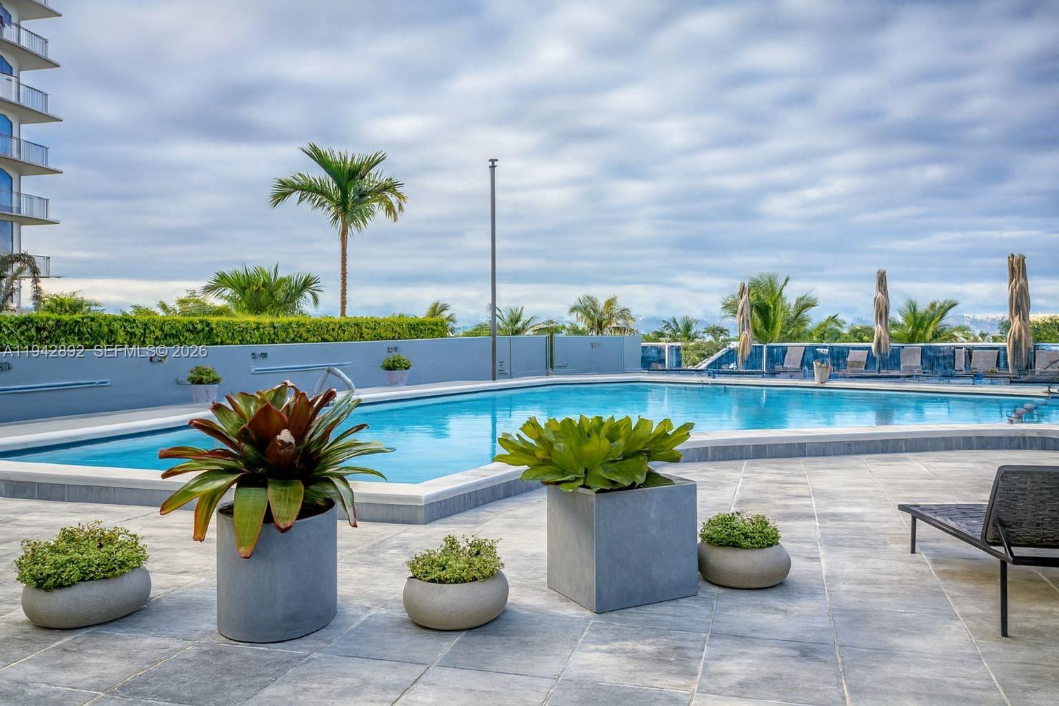 THE BRIDGEWATER CONDO - Residential