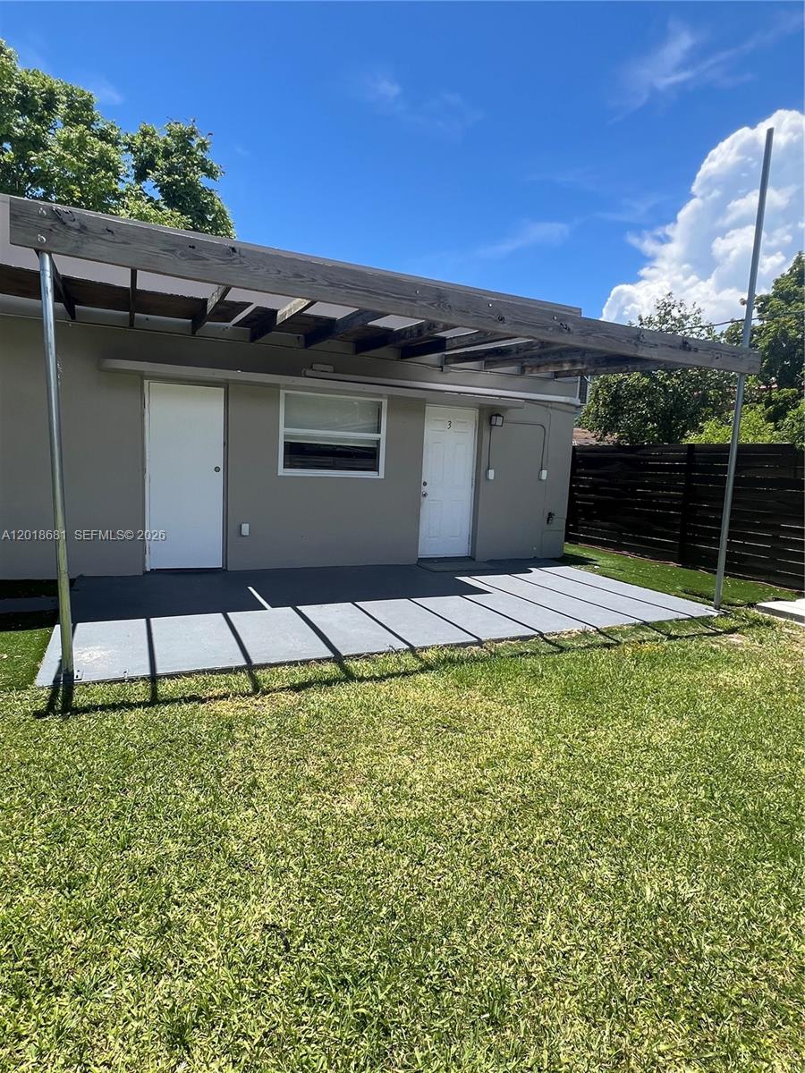 1810 NW 34th St 3