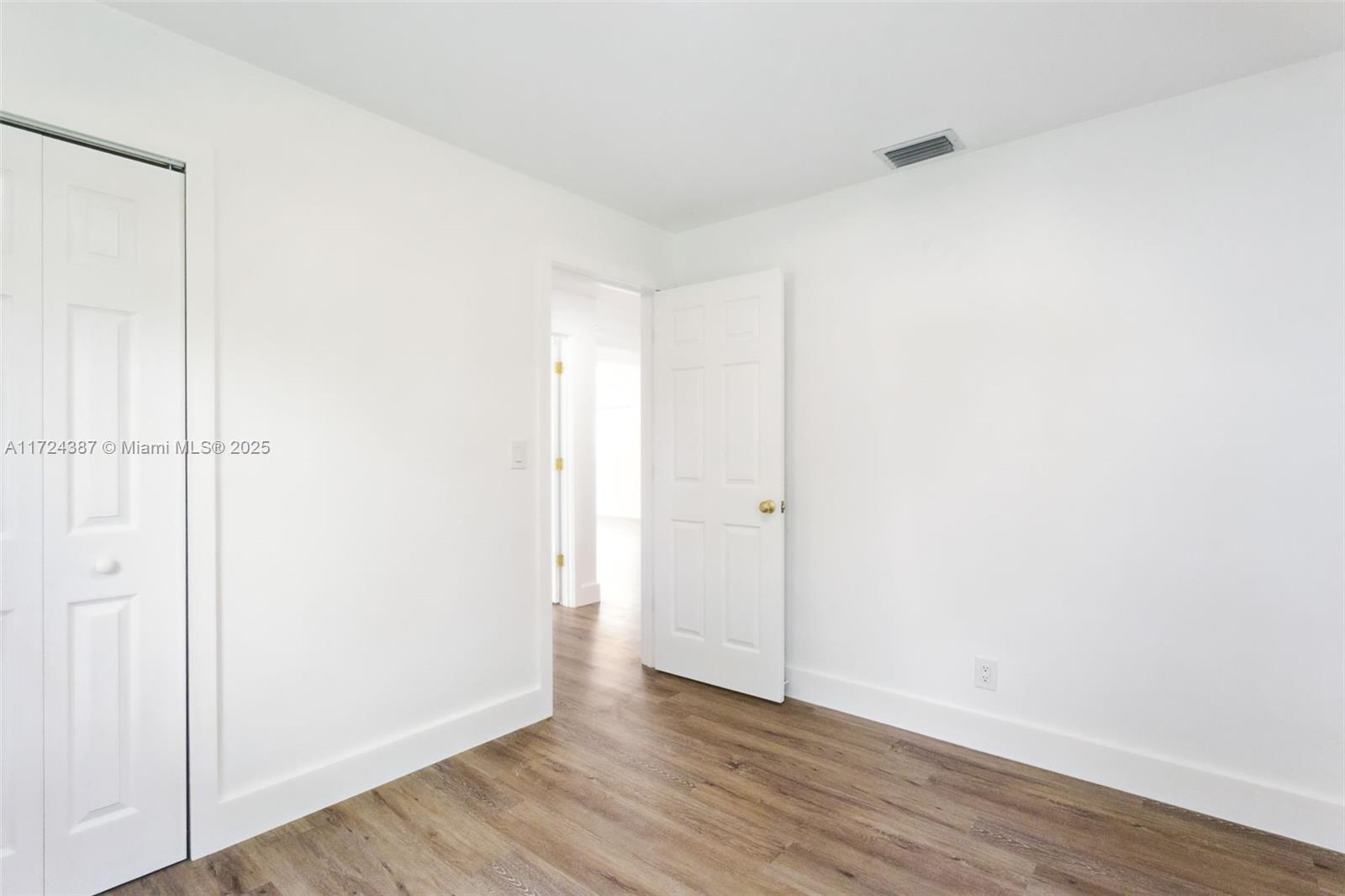 ROLLING GREEN - Residential Lease