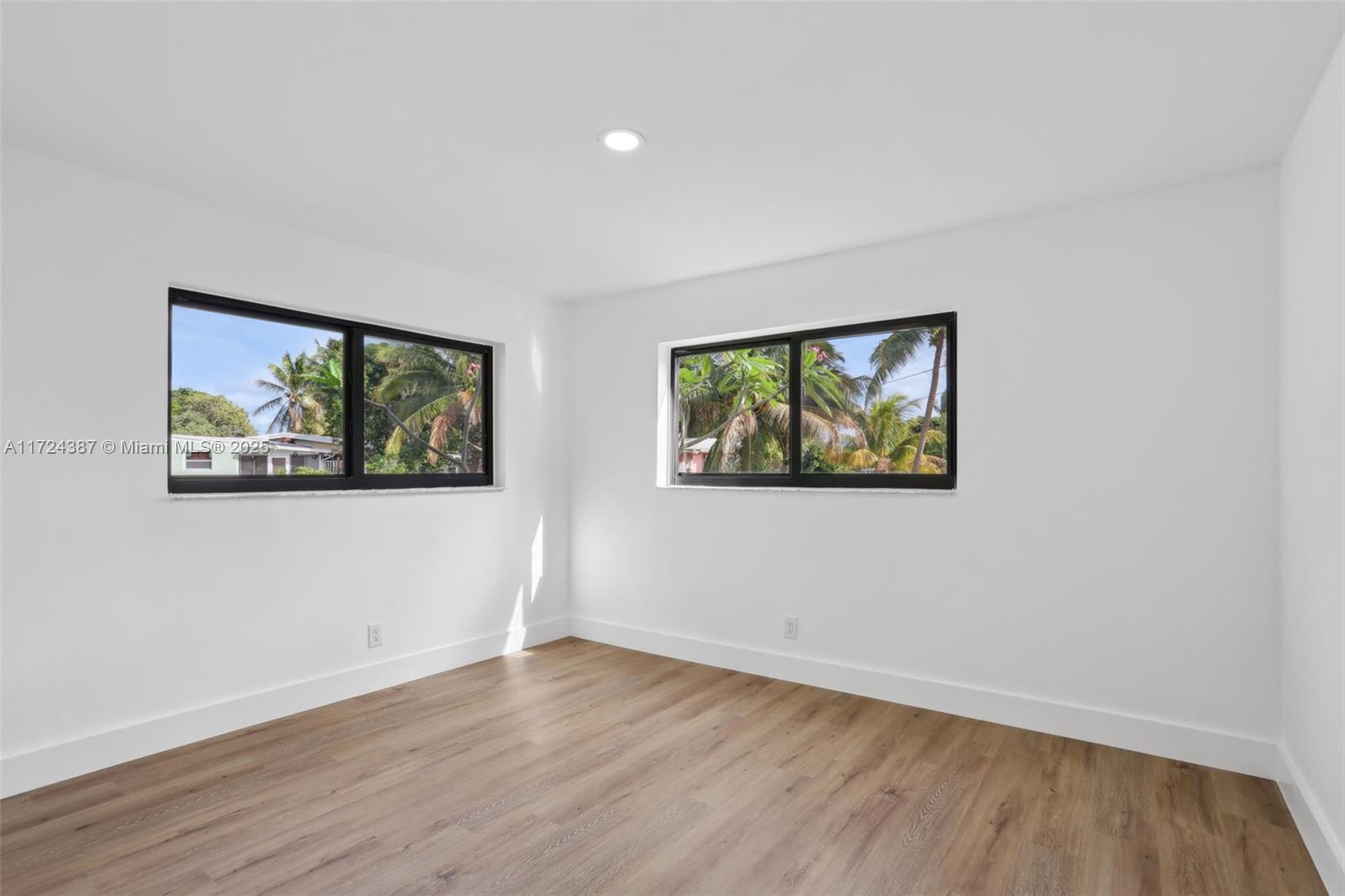 ROLLING GREEN - Residential Lease