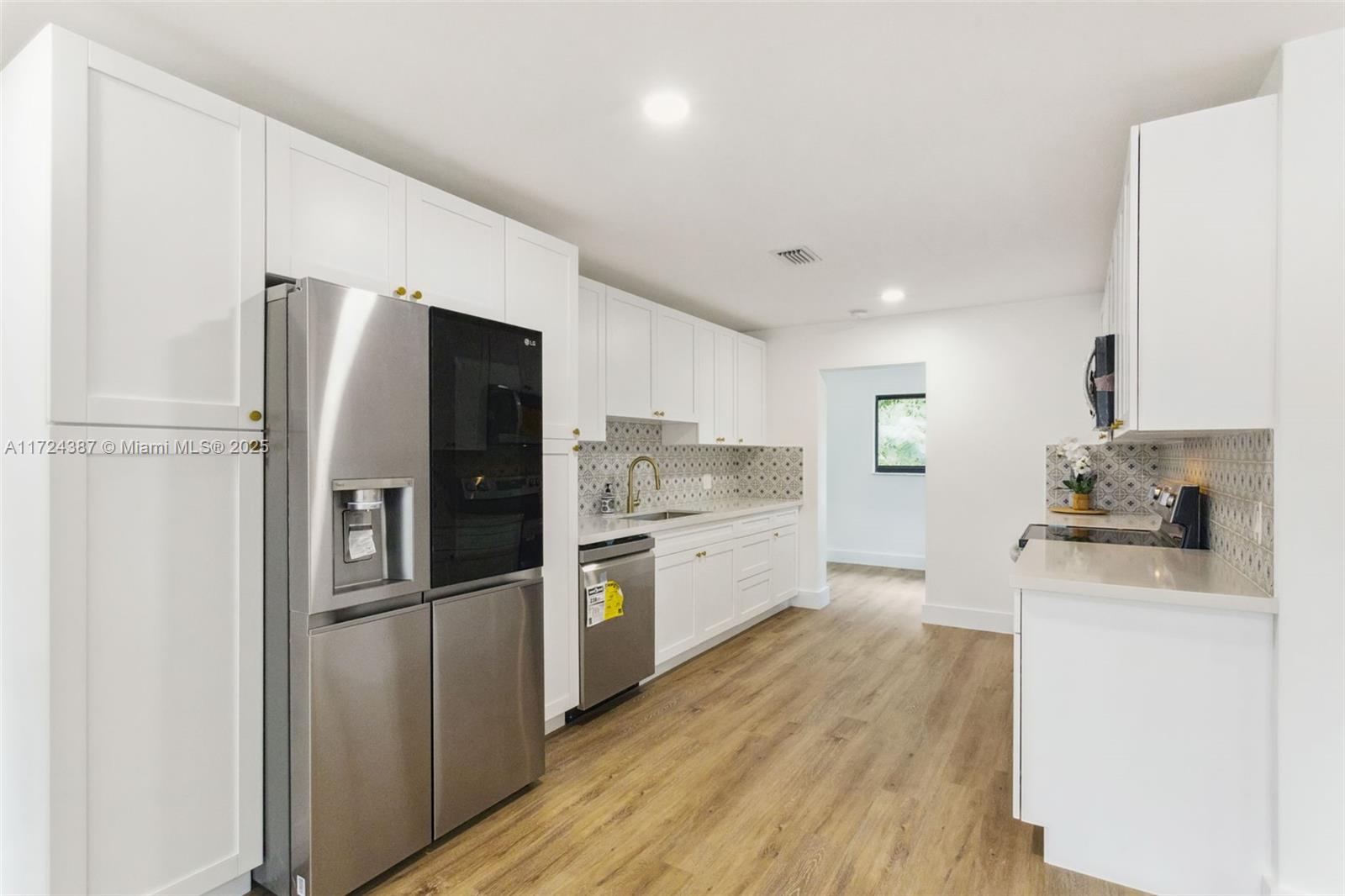 ROLLING GREEN - Residential Lease