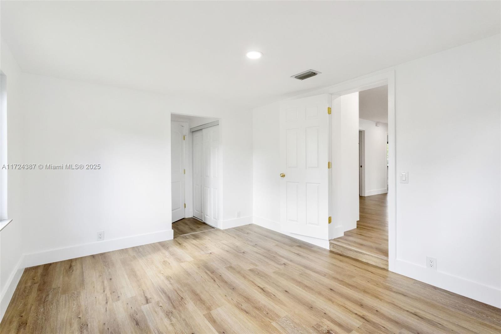 ROLLING GREEN - Residential Lease