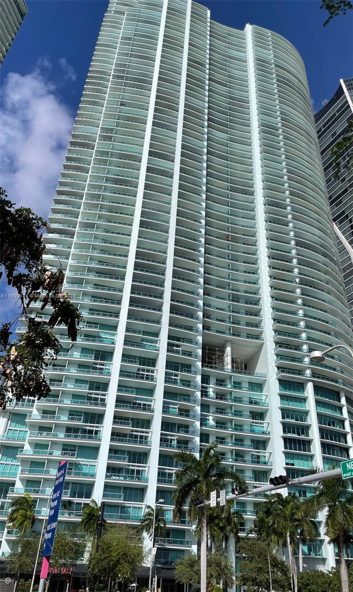 Property for Sale at 900 E Biscayne Blvd 5707, Miami, Broward County, Florida - Bedrooms: 1 
Bathrooms: 2  - $815,000