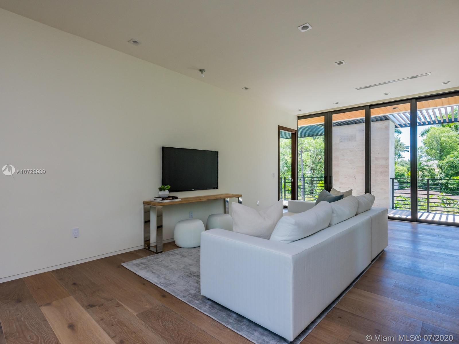 Granada Park - Residential