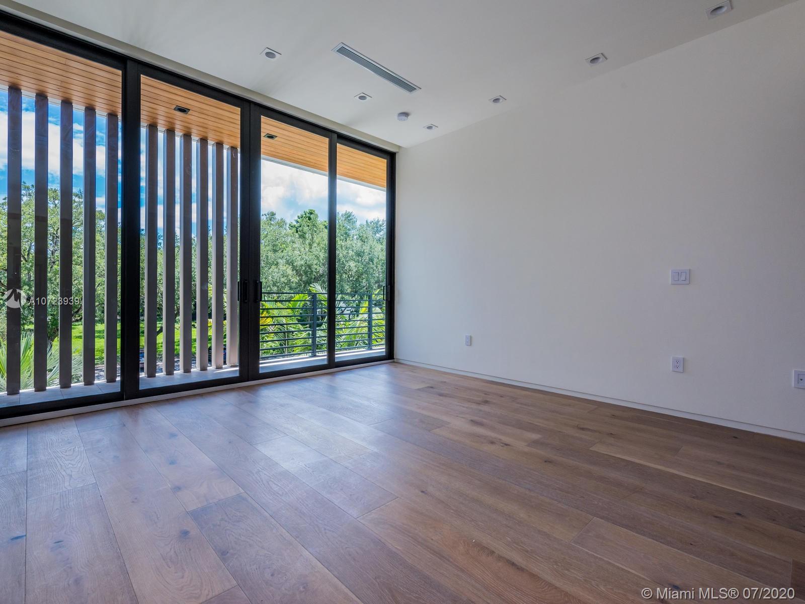 Granada Park - Residential