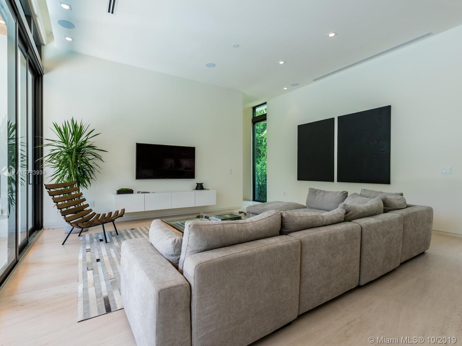 Granada Park - Residential