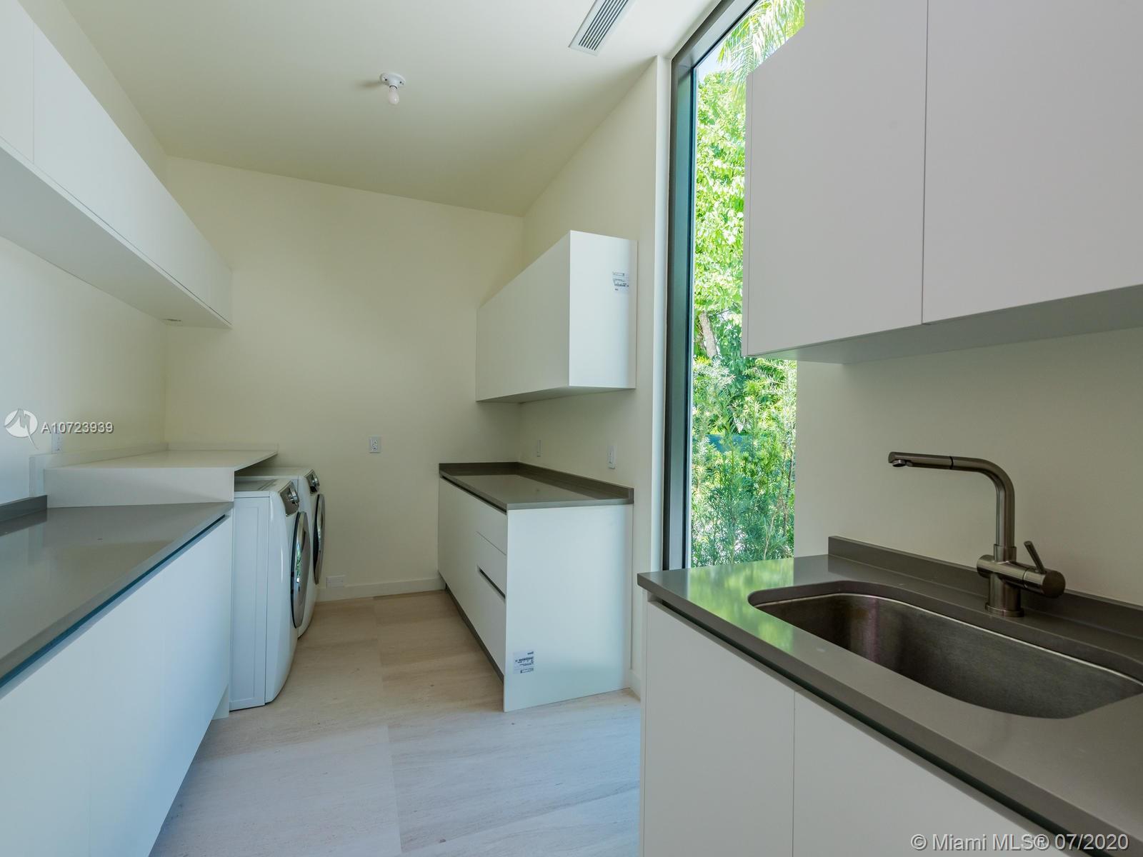 Granada Park - Residential