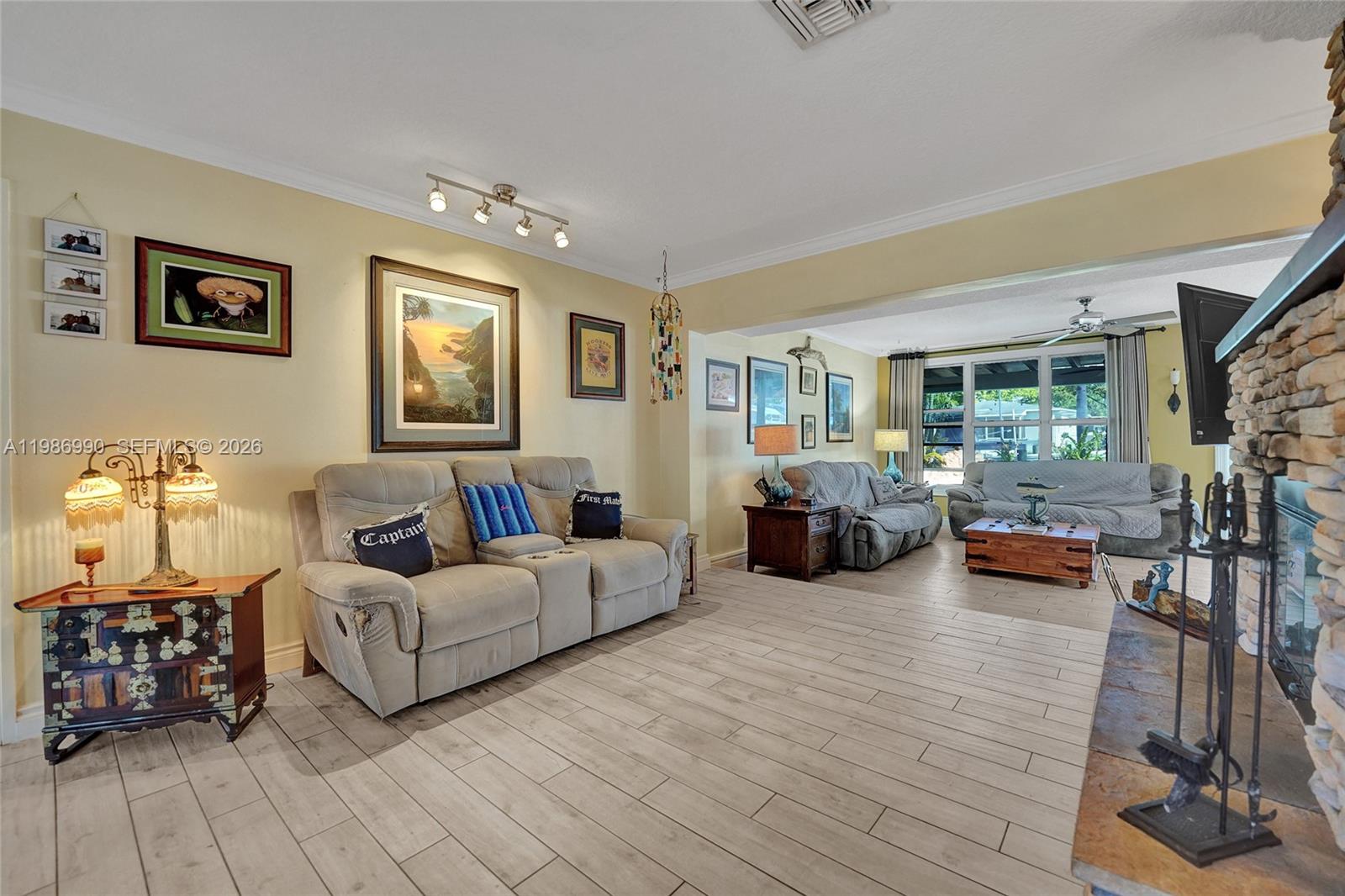 FLORIAN ISLES - Residential