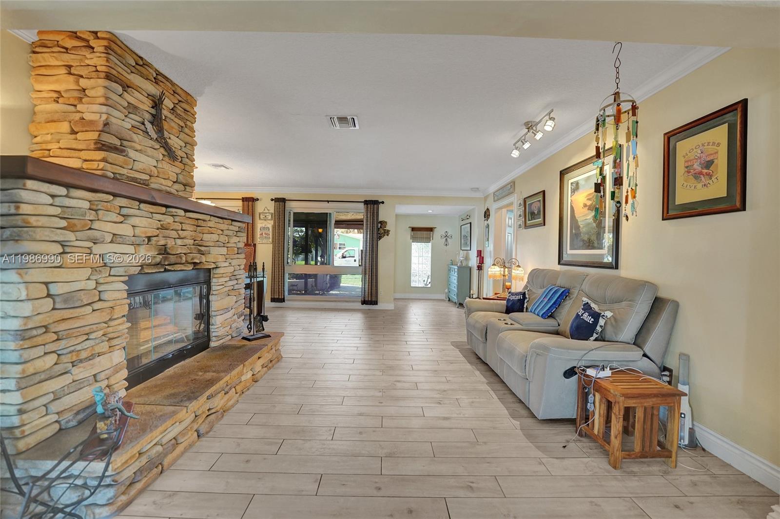 FLORIAN ISLES - Residential