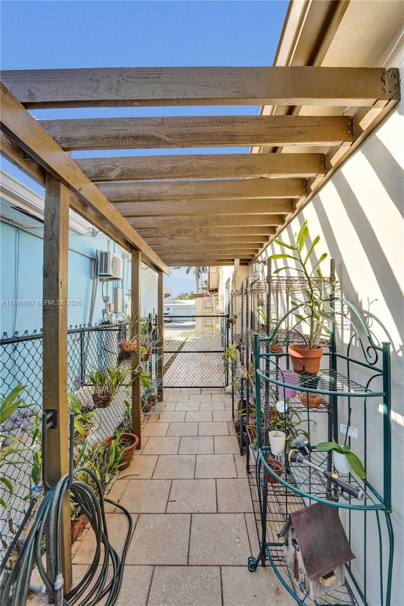 FLORIAN ISLES - Residential