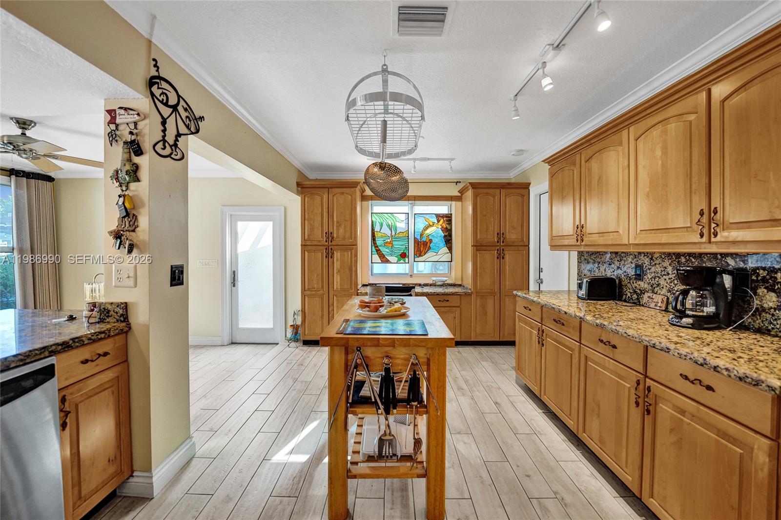 FLORIAN ISLES - Residential