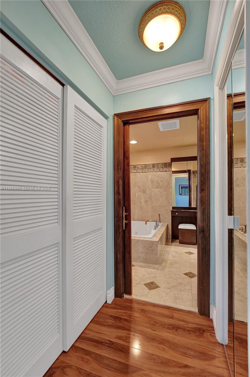 FLORIAN ISLES - Residential