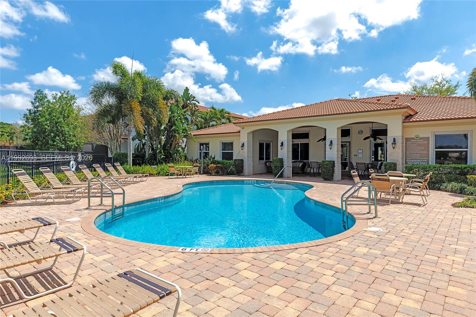 OAKTON PRESERVE REPL - Residential