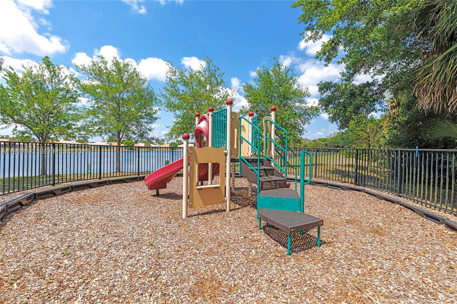 OAKTON PRESERVE REPL - Residential