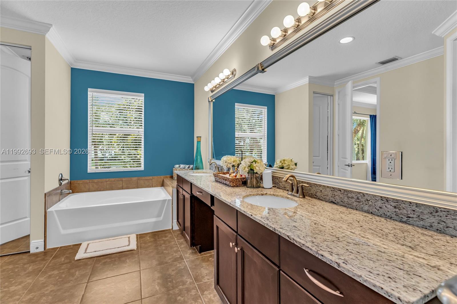 OAKTON PRESERVE REPL - Residential