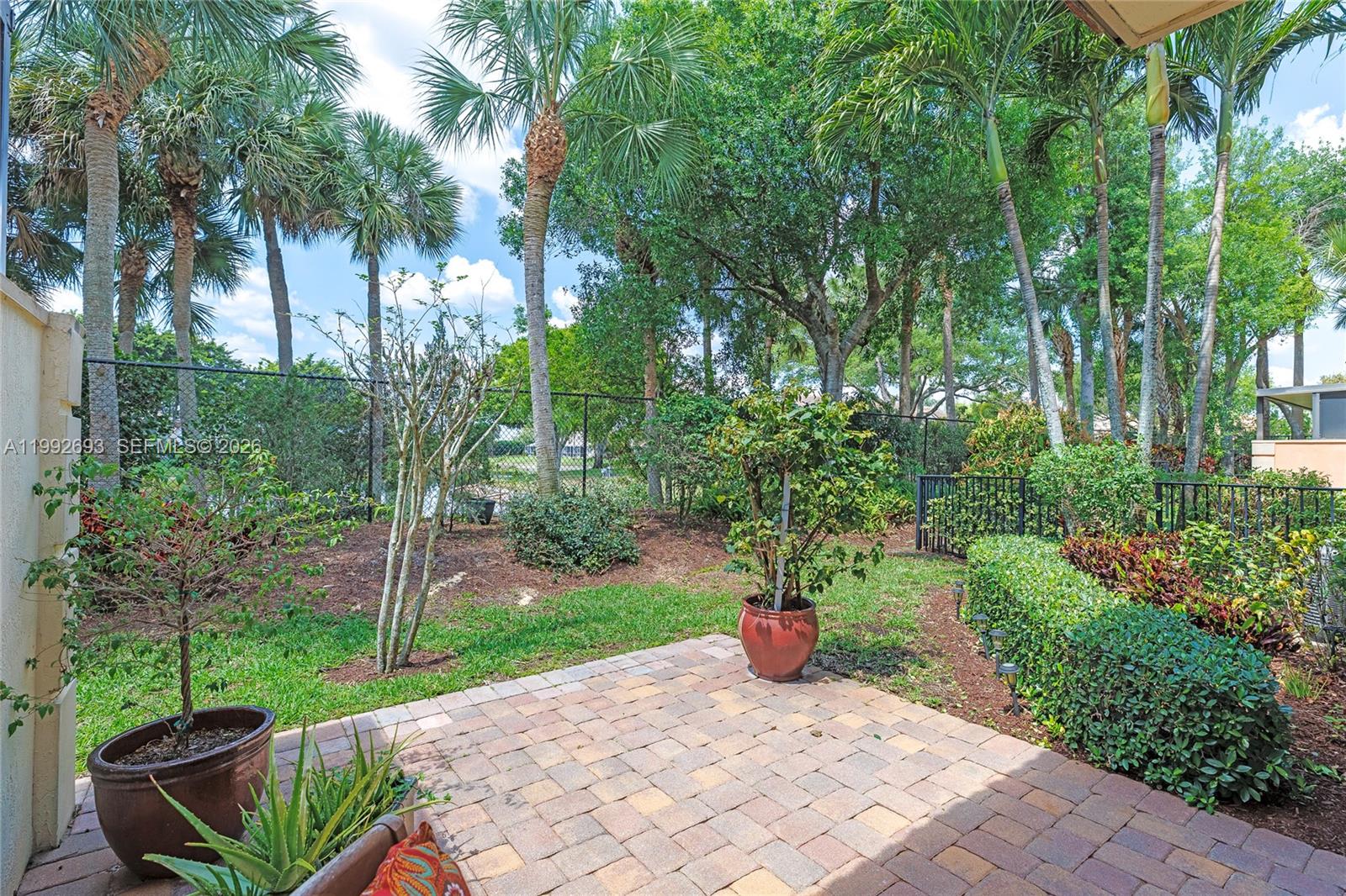 OAKTON PRESERVE REPL - Residential