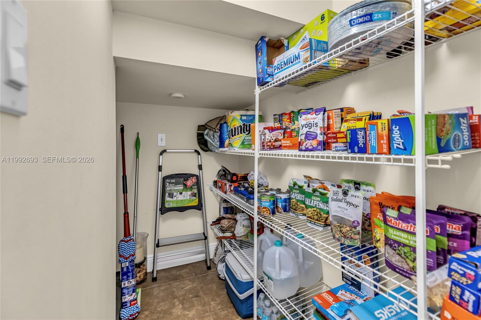 OAKTON PRESERVE REPL - Residential