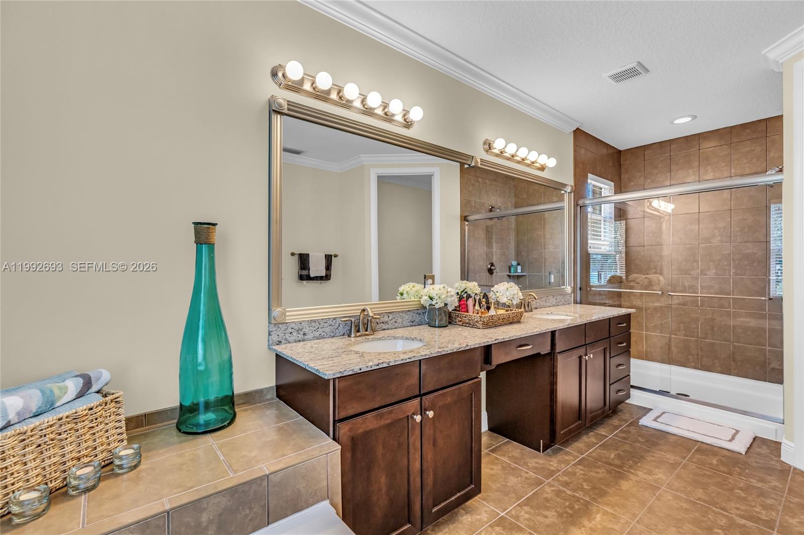 OAKTON PRESERVE REPL - Residential