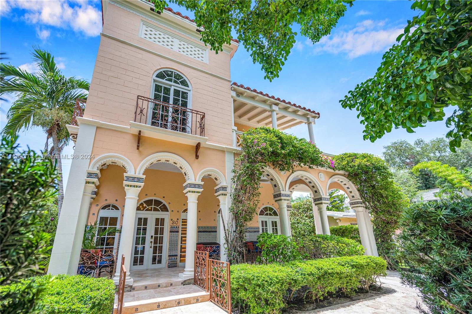 BILTMORE SUB - Residential Lease
