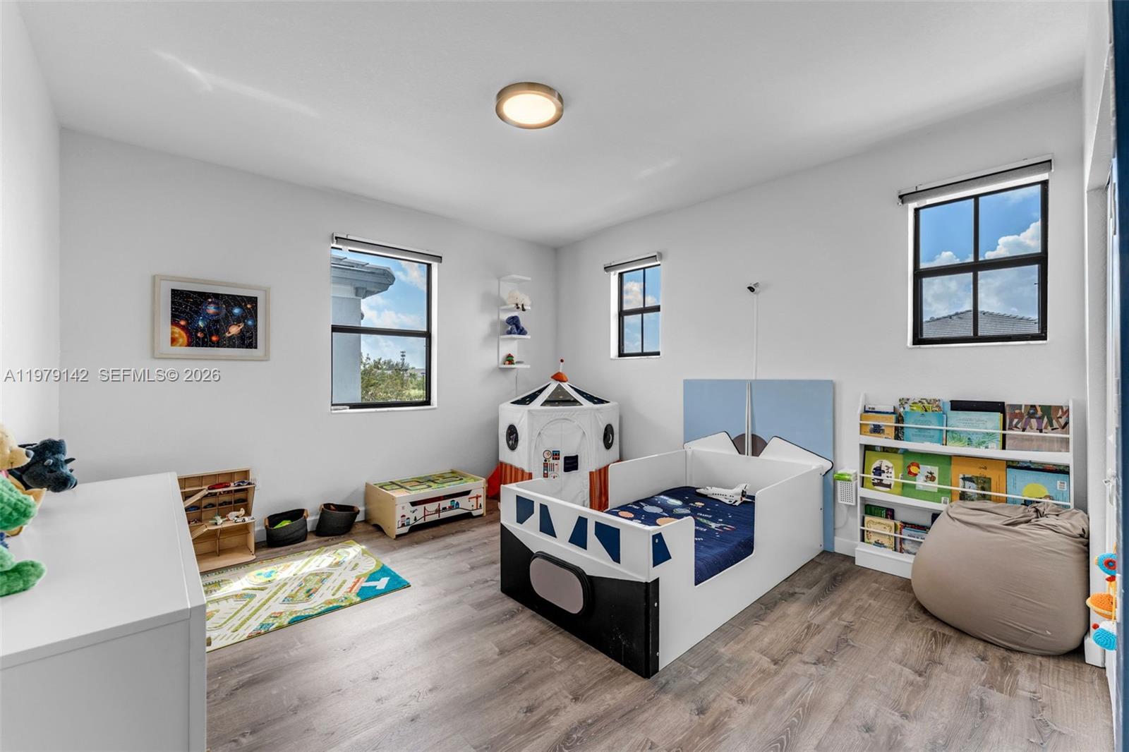 PINE ISLE - Residential