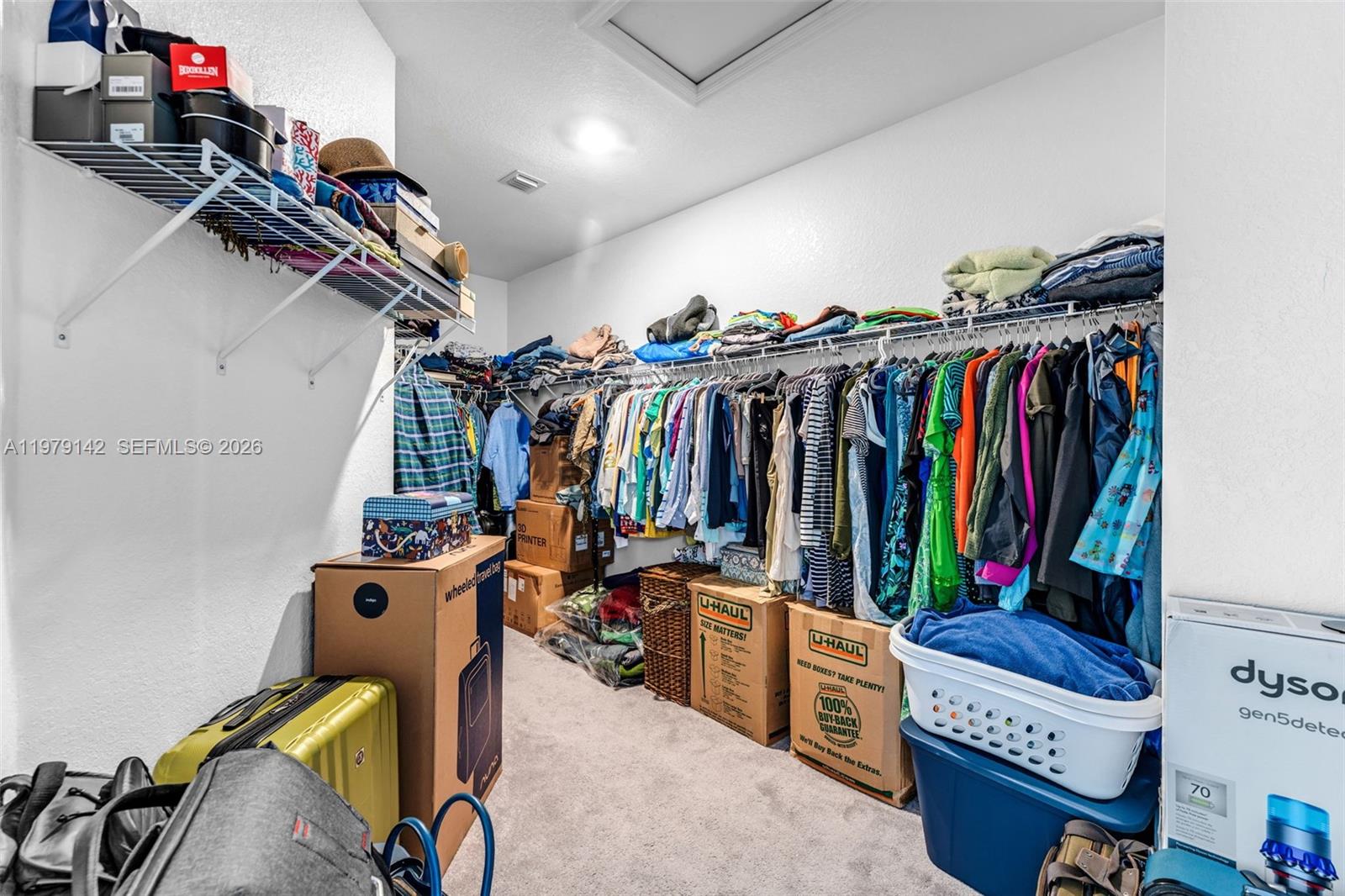 PINE ISLE - Residential