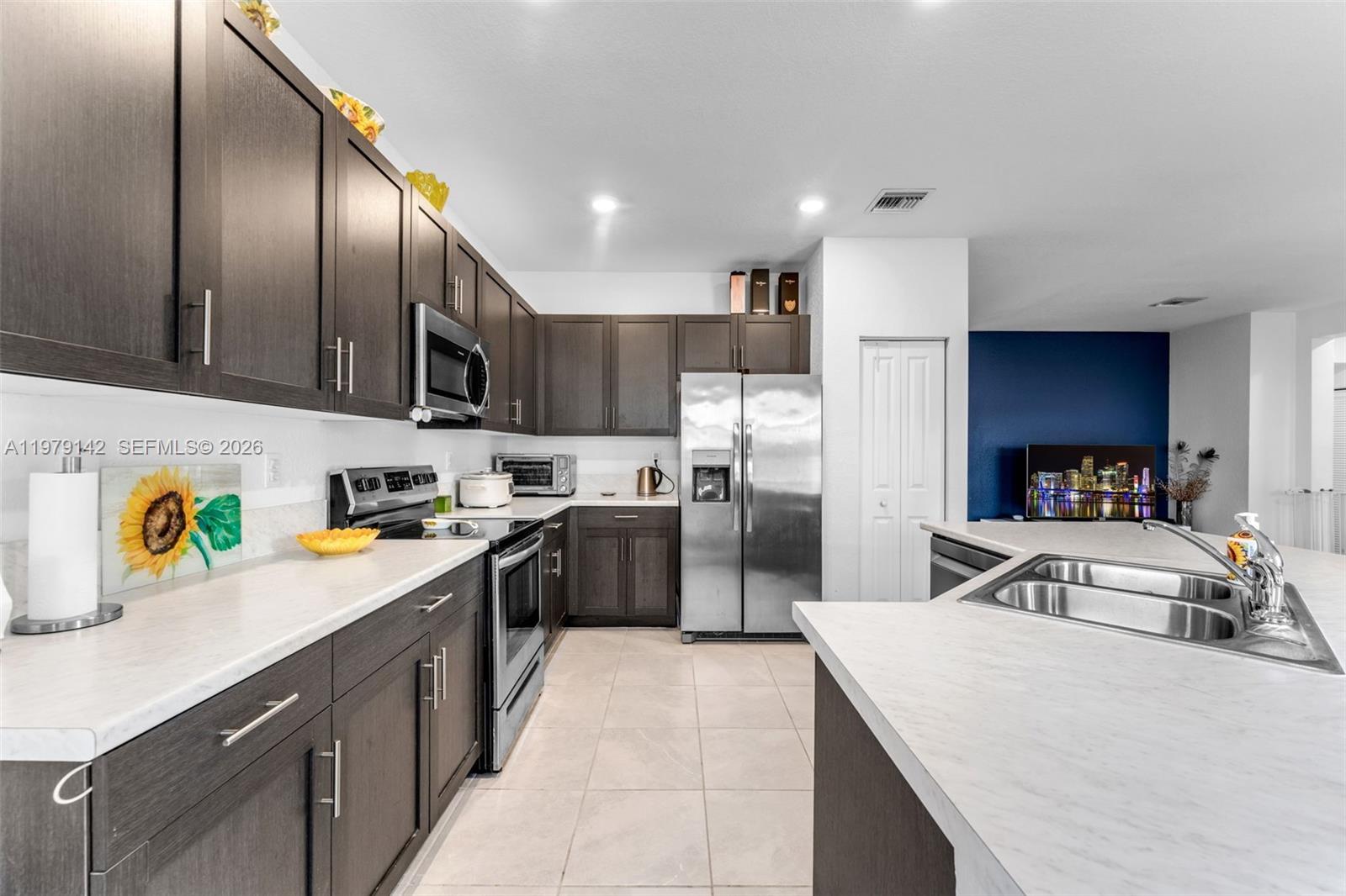 PINE ISLE - Residential