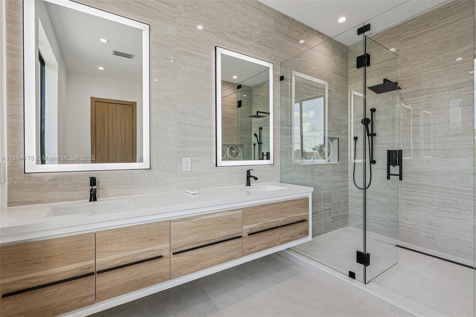 HAPPY FARMS ACRES 2 - Residential