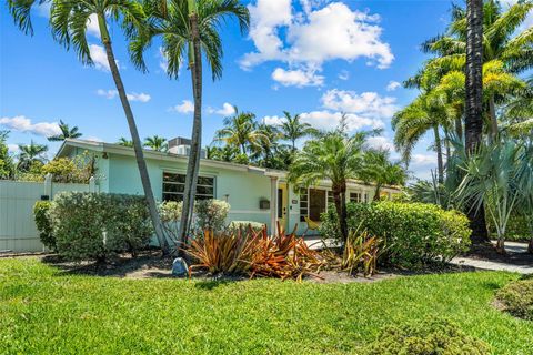 922 N 13th Ter Hollywood FL 33019
