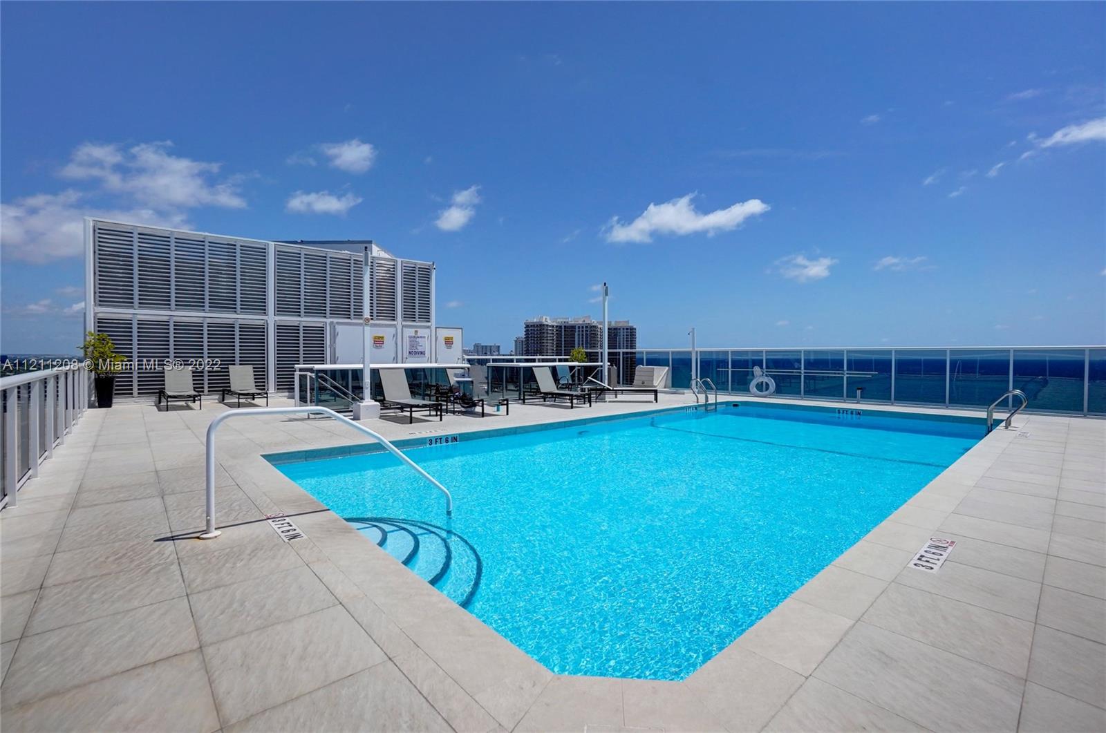 VANTAGE VIEW - Residential