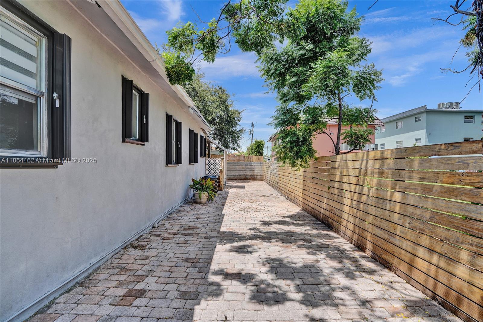 IDLEWILD PARK - Residential