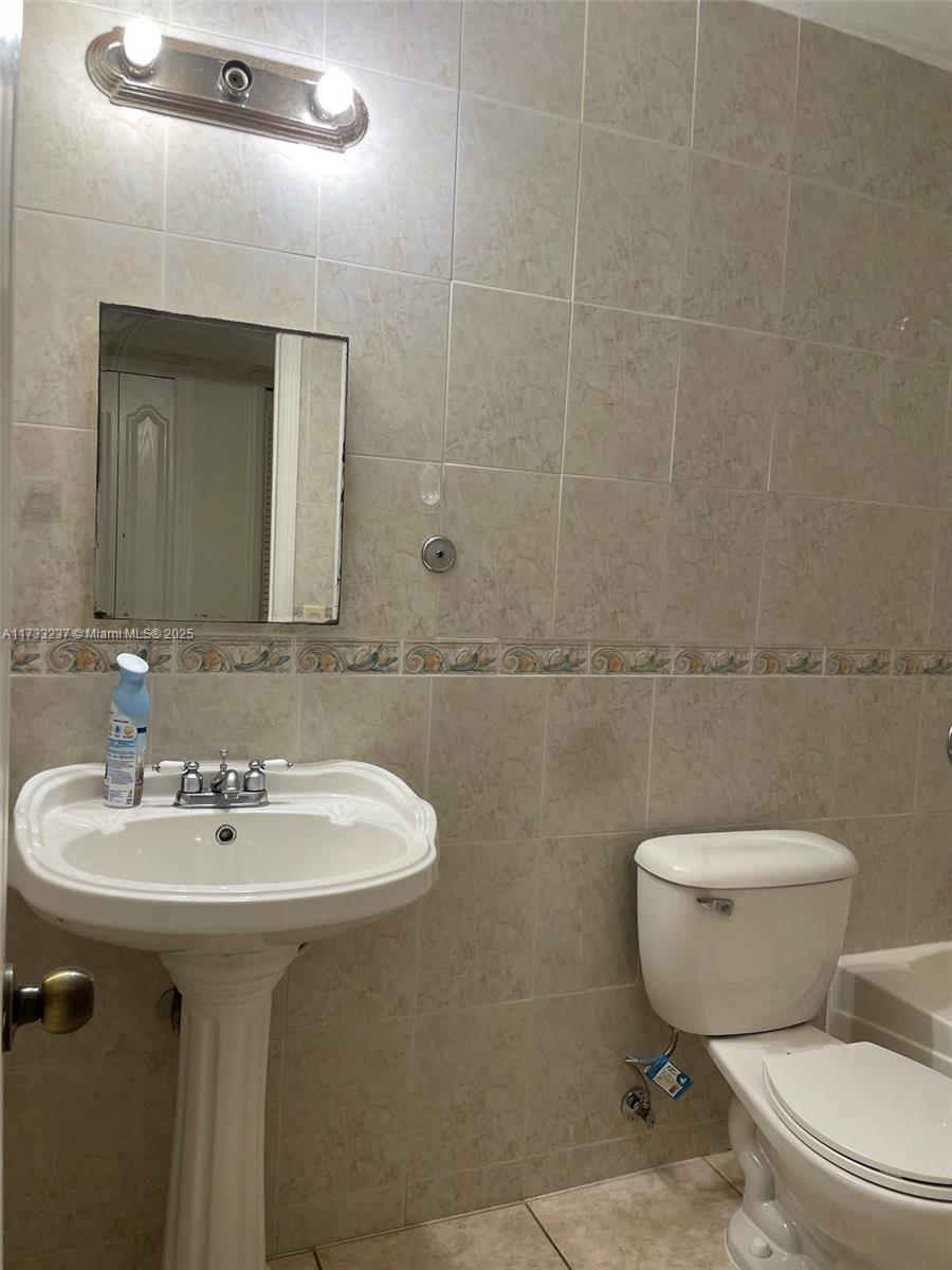 WESTLAND-EDEN CONDO I - Residential