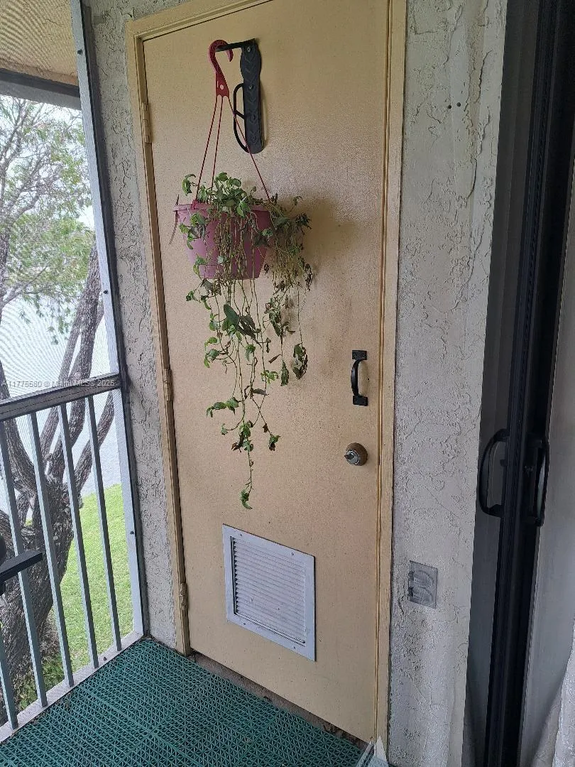 Margate, Florida 33063, United States, 1 Bedroom Bedrooms, ,2 BathroomsBathrooms,Residential,Active,100710