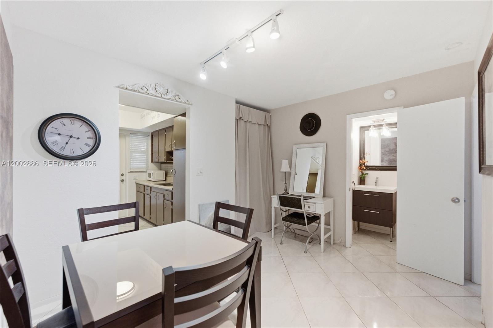 Silver Shores - Residential