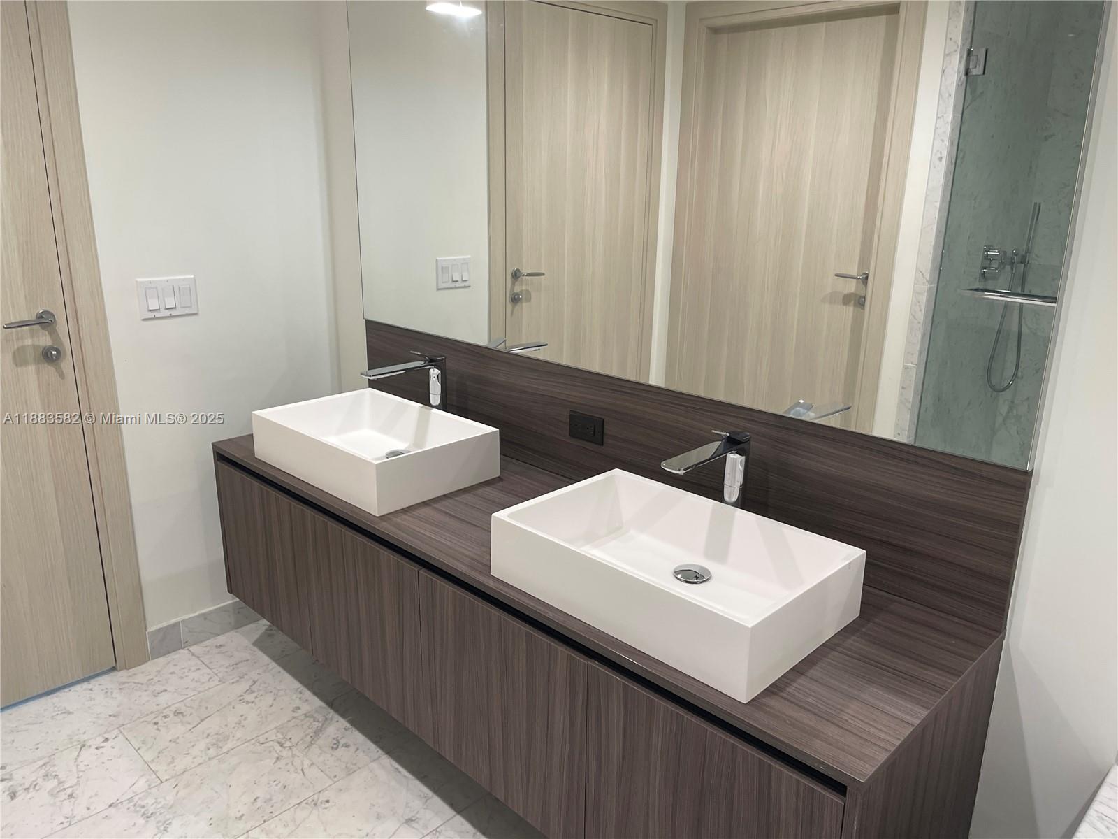 BRICKELL FLATIRON CONDO - Residential Lease