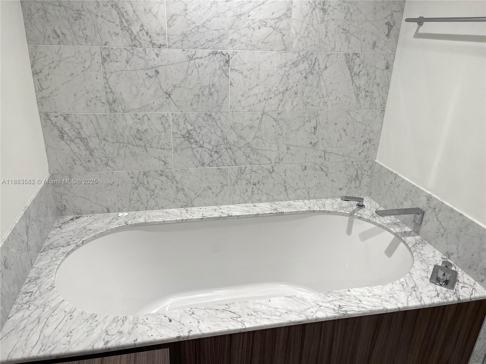 BRICKELL FLATIRON CONDO - Residential Lease