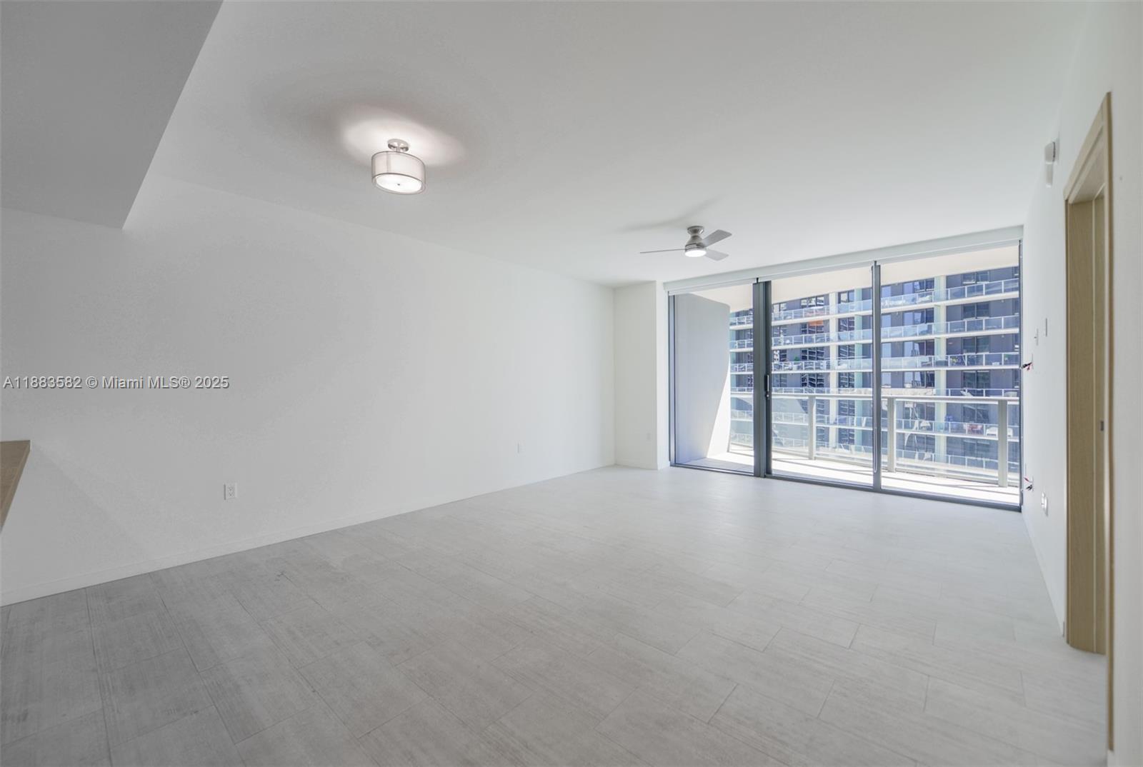 1000 Brickell Plz 3507