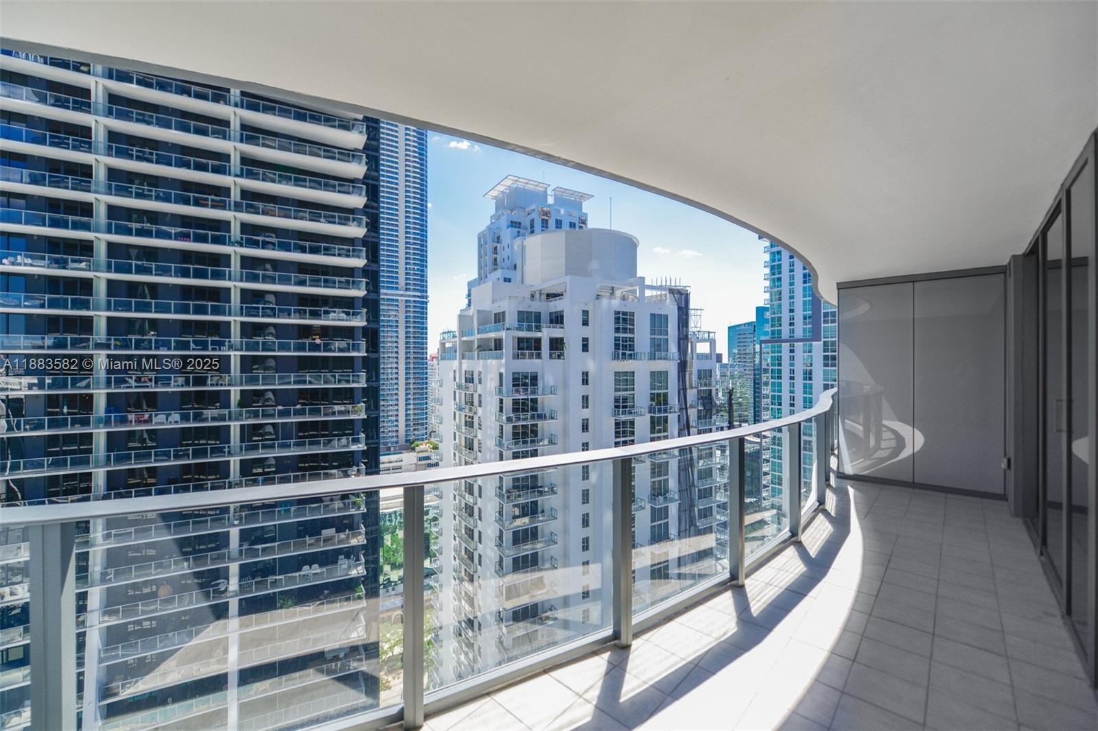 1000 Brickell Plz 3507