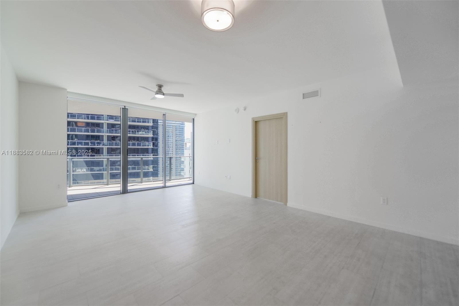 1000 Brickell Plz 3507
