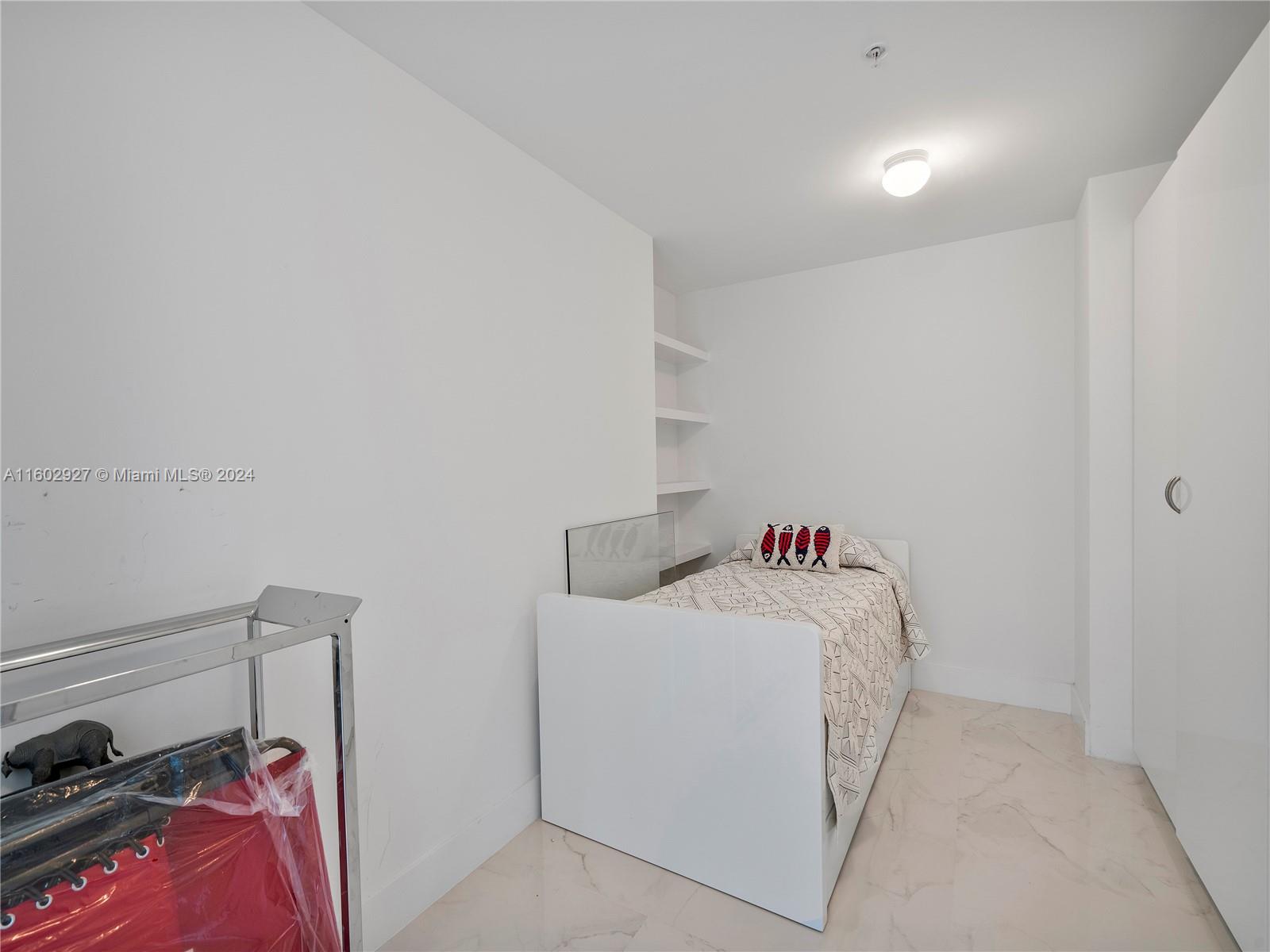 MARINA PALMS RESIDENCES S - Residential Lease