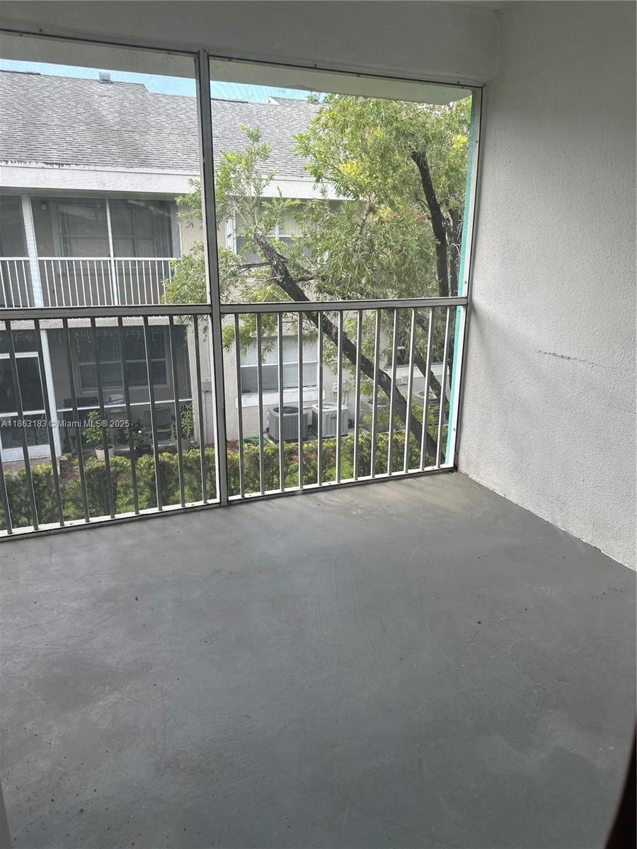 KEYS GATE CONDO NO THREE - Residential