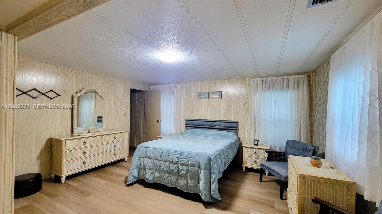 OAK PARK VILLAGE CO-OP INC - Residential