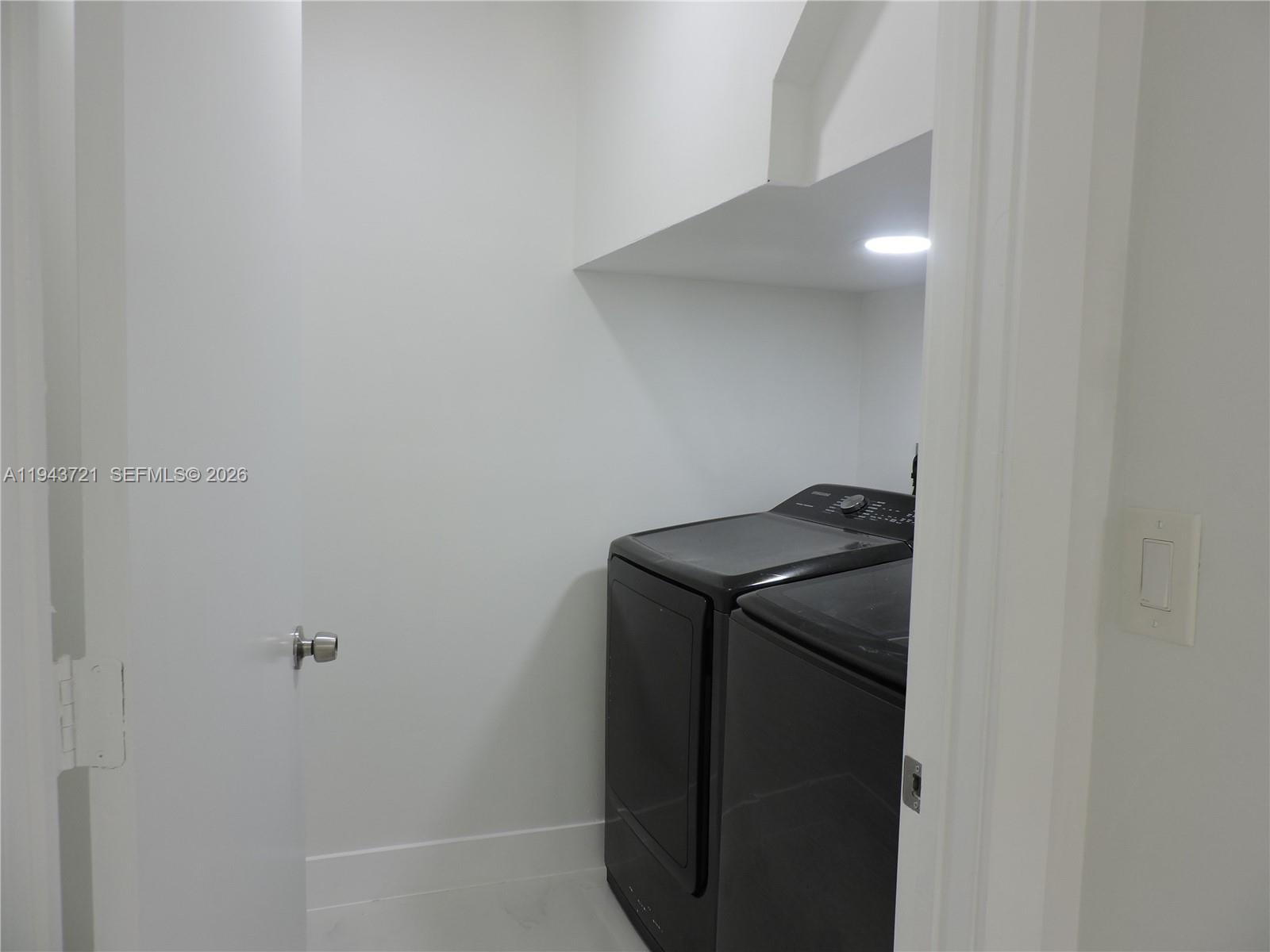 WEITZER SERENA LAKES TOWN - Residential Lease