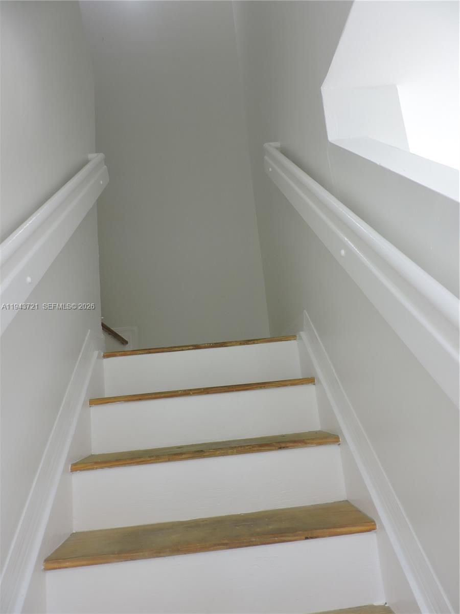 WEITZER SERENA LAKES TOWN - Residential Lease