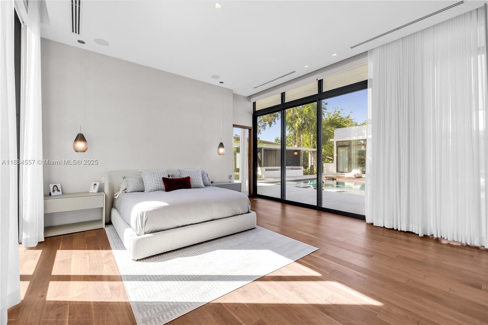 MIAMI SHORES BAY VIEW - Residential